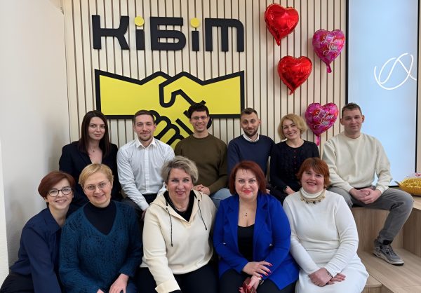 Студенти та викладачі під час захисту магістерських робіт зі спеціалізації «Реабілітаційна психологія» в КІБіТ