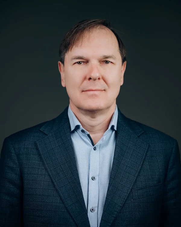 Чімишенко Сергій Миколайович, кандидат економічних наук, доцент кафедри економіки та підприємництва КІБіТ.