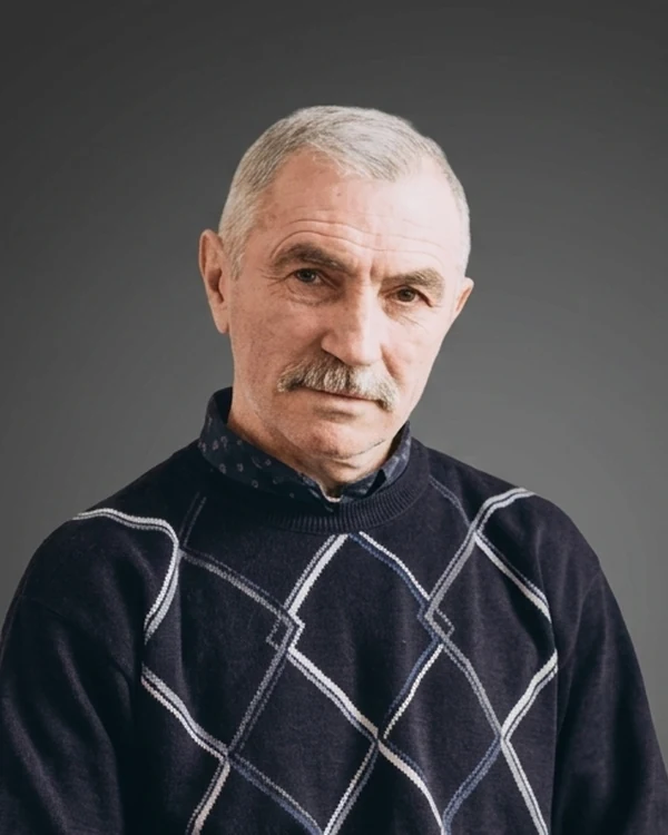 Гончаров Валерій Володимирович, кандидат математичних наук, викладач КІБіТ.