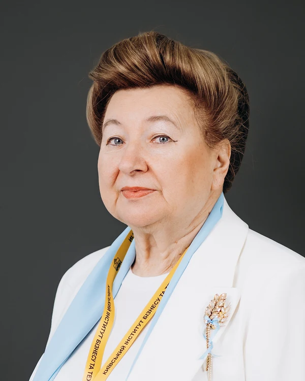 Пішеніна Тетяна Іллівна, доктор економічних наук, старший науковий співробітник кафедри економіки та підприємництва КІБіТ.